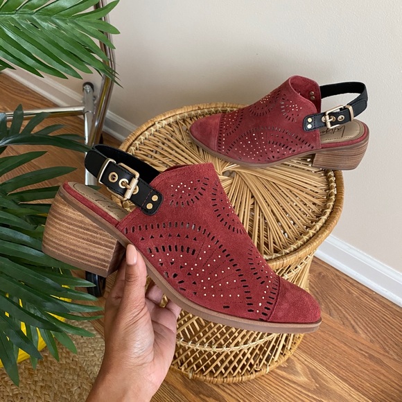 Latigo Shoes - Anthropologie Latigo Sunburst Suede Shooties 8